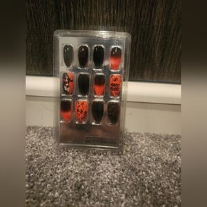 Harley Quinn press on nails